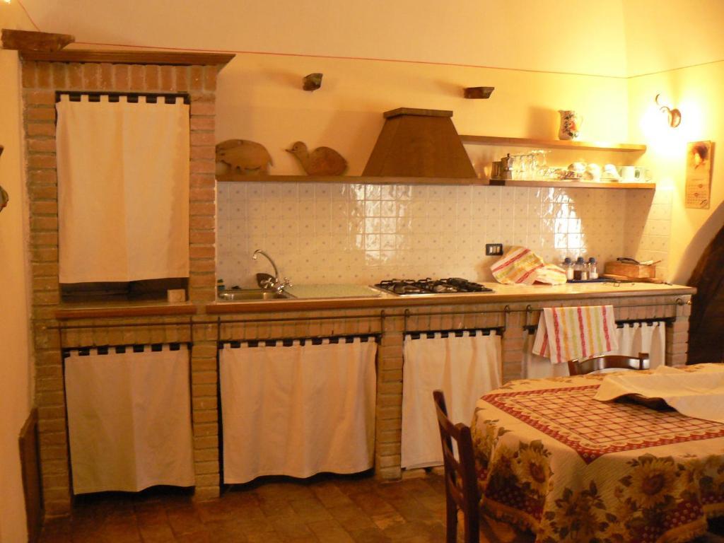 Residence Il Palazzo Santo Stefano Di Sessanio Camera foto