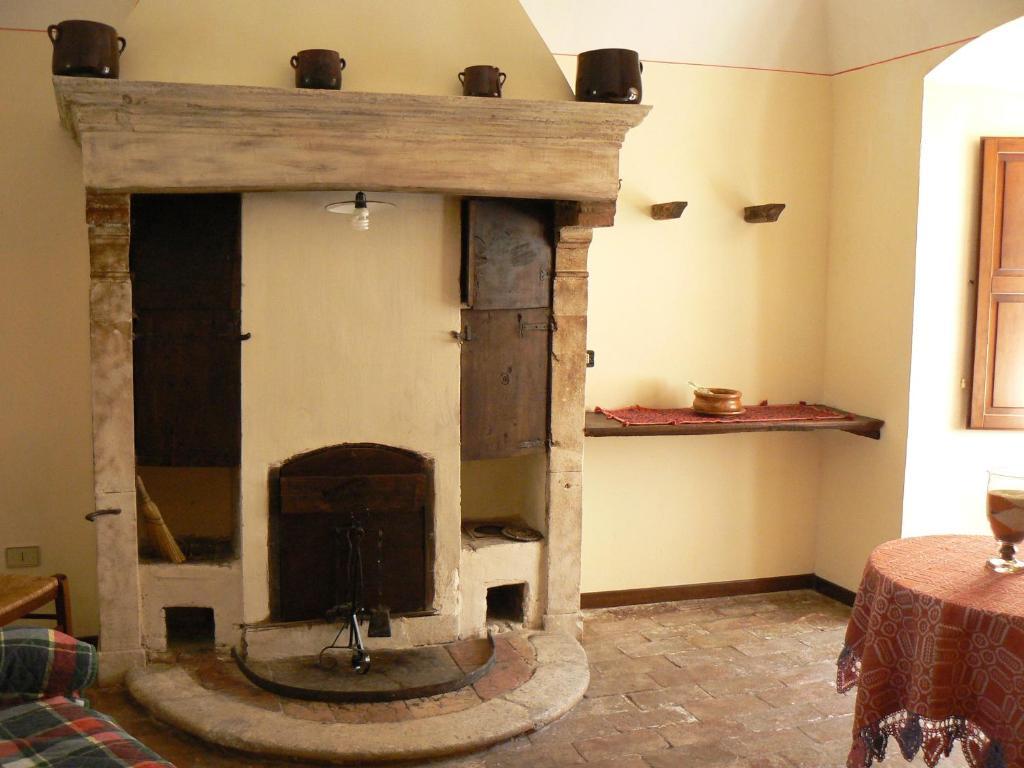 Residence Il Palazzo Santo Stefano Di Sessanio Camera foto